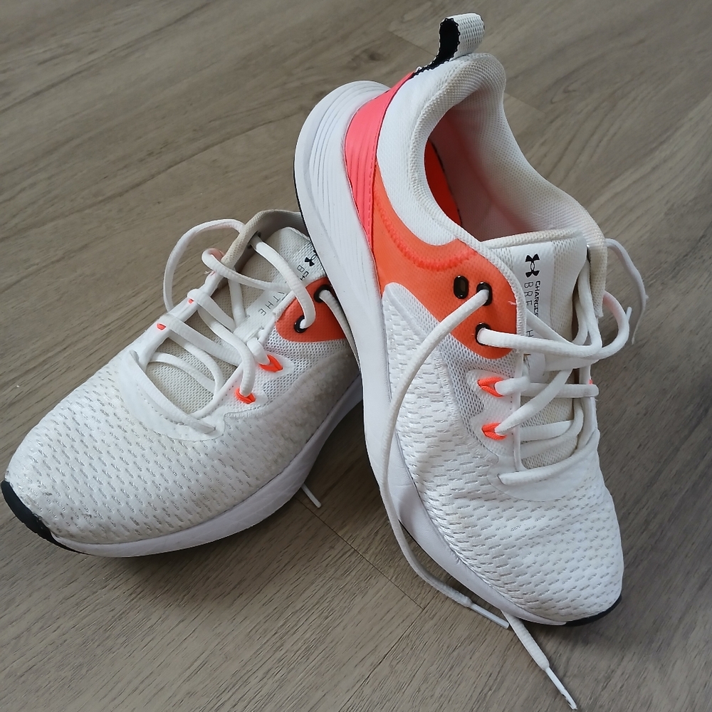 Womens athletic sneakers